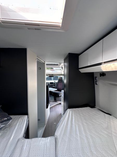 Twin Supreme 640 SLB Sunroof XL