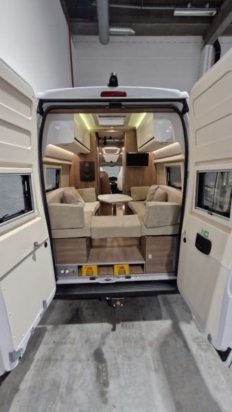 Dreamer Living Van