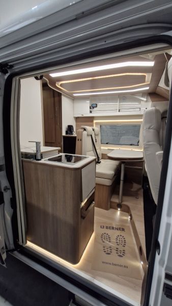 Dreamer Living Van